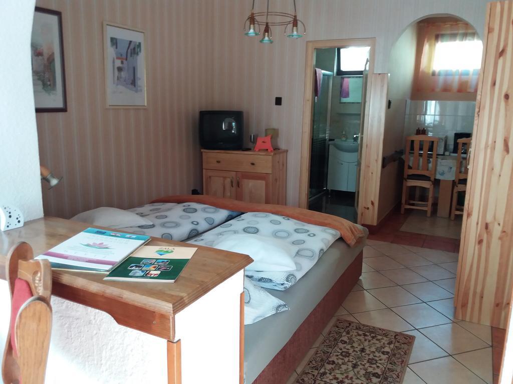 Kaiser Apartman Hévíz Extérieur photo